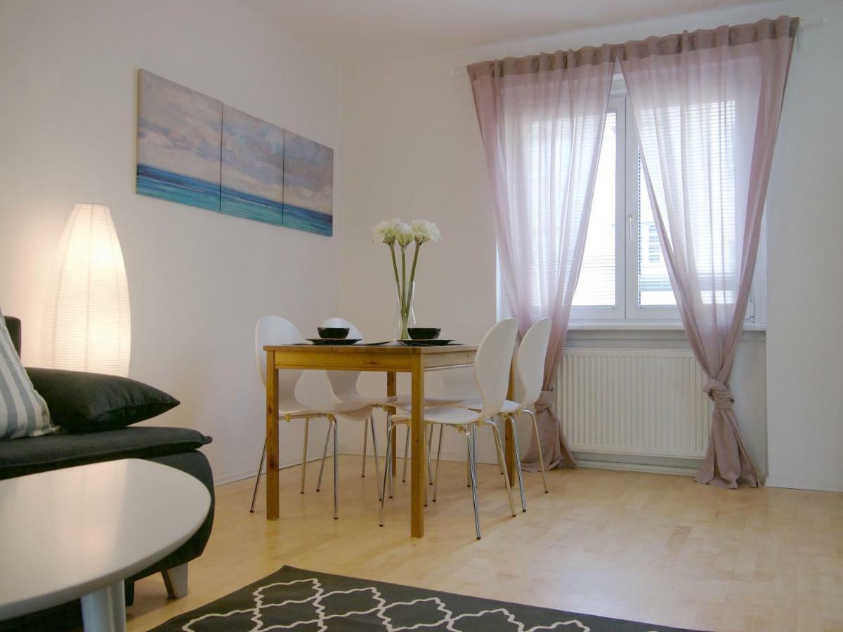 וינה Spacious 2Rooms In The Center מראה חיצוני תמונה